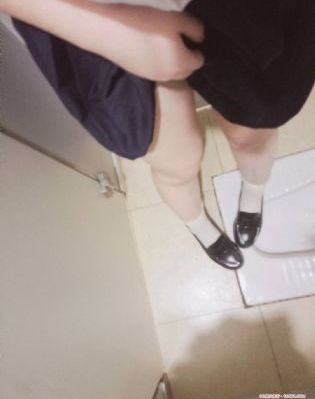 打烊后仅剩二人的沙龙_BD在线观看高清