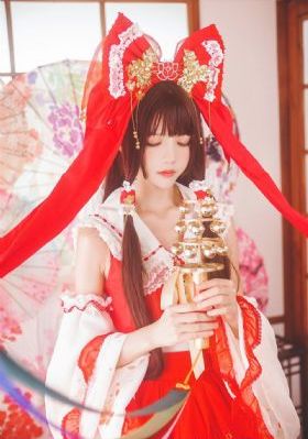 在众人面前被强制侵犯bd_DVD免费观看